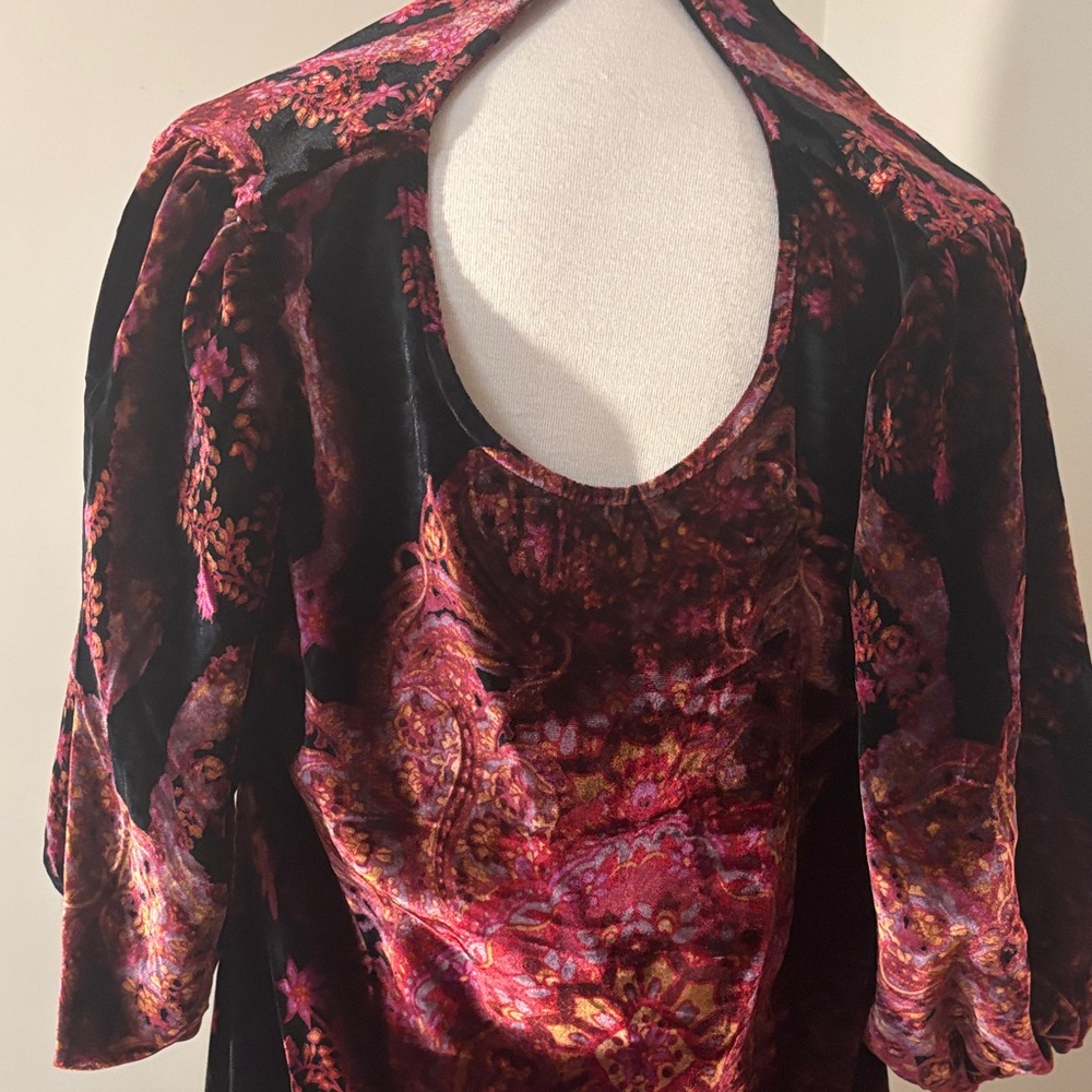 FREE PEOPLEVelvet V-Neck Puff Sleeve Tunic Top Burgundy S - Picture 6 of 9